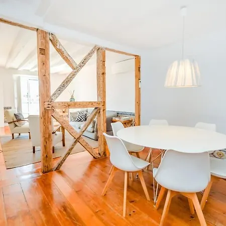 Spacious 3br In Praca Da Figueira-central Location * Lissabon