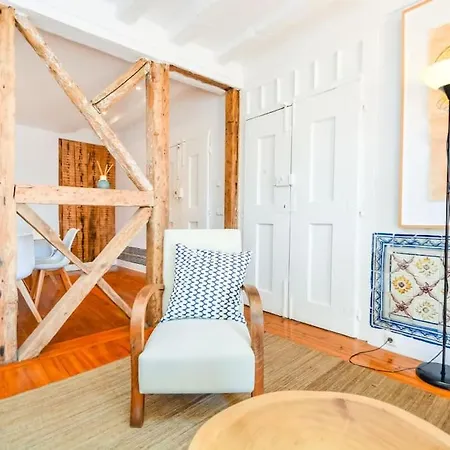 Spacious 3br In Praca Da Figueira-central Location Appartement