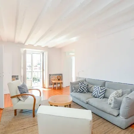 Spacious 3br In Praca Da Figueira-central Location * Lisboa