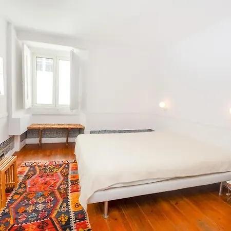Spacious 3br In Praca Da Figueira-central Location Апартаменты *