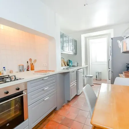 Spacious 3br In Praca Da Figueira-central Location * Lisbon